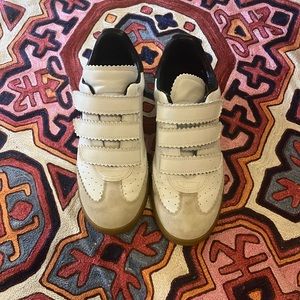 ISABEL MARANT
Beth suede-trimmed leather sneakers